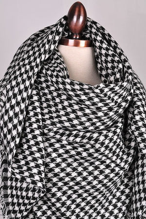 Checkered Blanket Scarf-Black & White - POSH NOVA